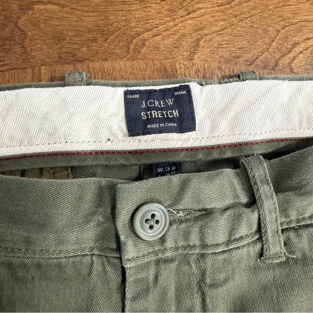 J. Crew Men's Olive Green  Chino Pants